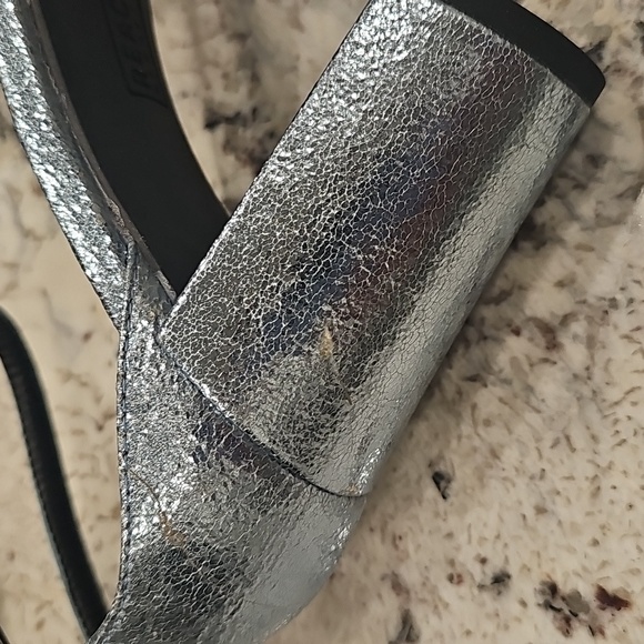 Kenneth Cole Rise Ruffle Heels 9.5 - Picture 12 of 12